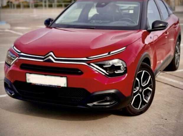 Citroen C4 III, 2022, пробег 28500 км