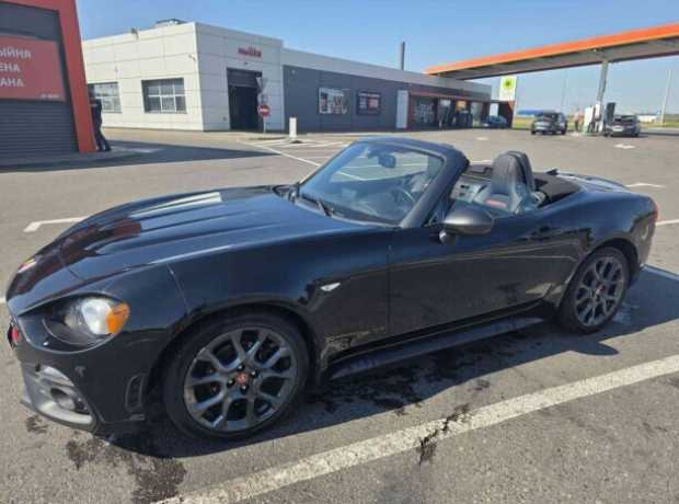 Fiat 124 Spider , 2018, пробег 63000 км