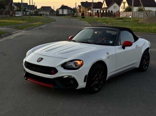 Fiat 124 Spider , 2020, пробег 26000 км