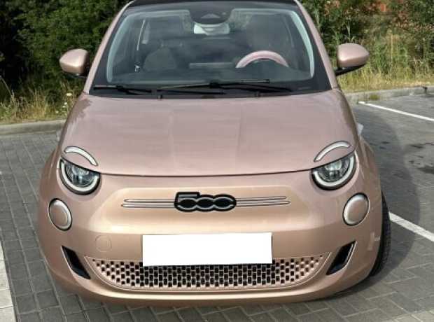 Fiat 500е II, 2021, пробег 70000 км
