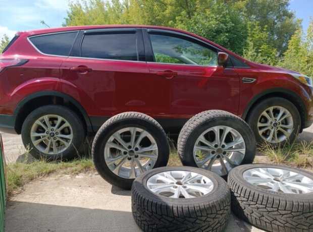 Ford Escape III  Рестайлинг, 2016, пробег 107000 км