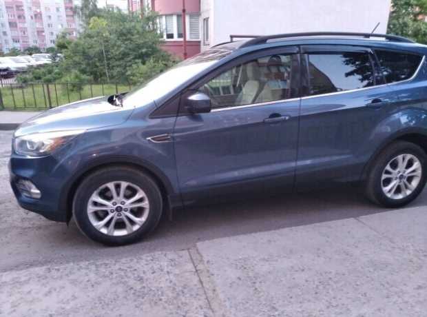 Ford Escape III  Рестайлинг, 2018, пробег 107000 км