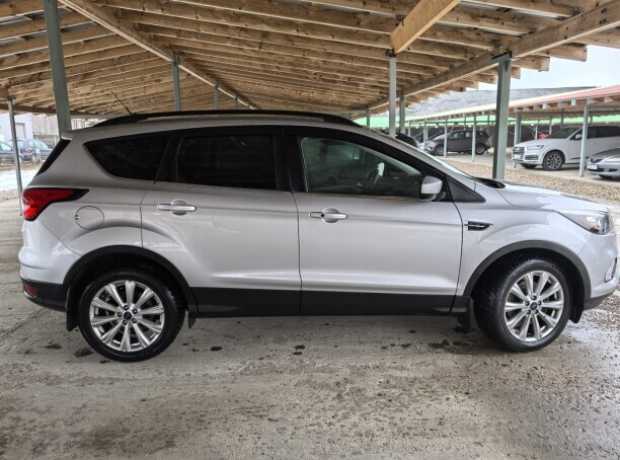 Ford Escape III  Рестайлинг, 2019, пробег 80000 км