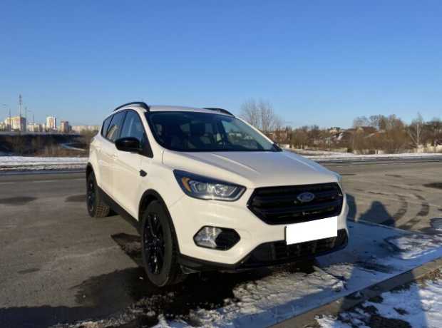 Ford Escape III  Рестайлинг, 2019, пробег 92000 км