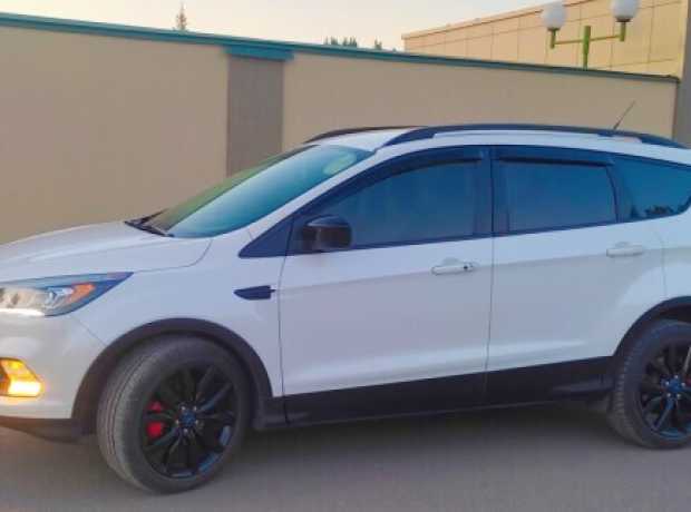 Ford Escape III  Рестайлинг, 2019, пробег 98000 км