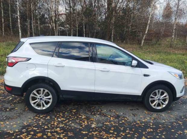 Ford Escape III Рестайлинг