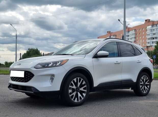 Ford Escape IV, 2019, пробег 74300 км Ford Escape IV, 2019, пробег 74300 км