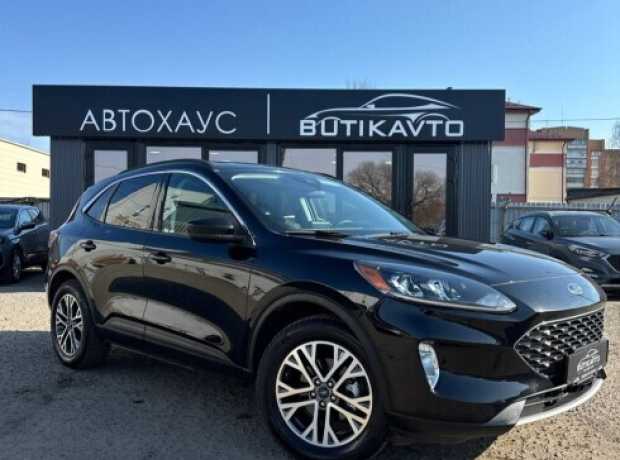 Ford Escape IV, 2021, пробег 77000 км Ford Escape IV, 2021, пробег 77000 км