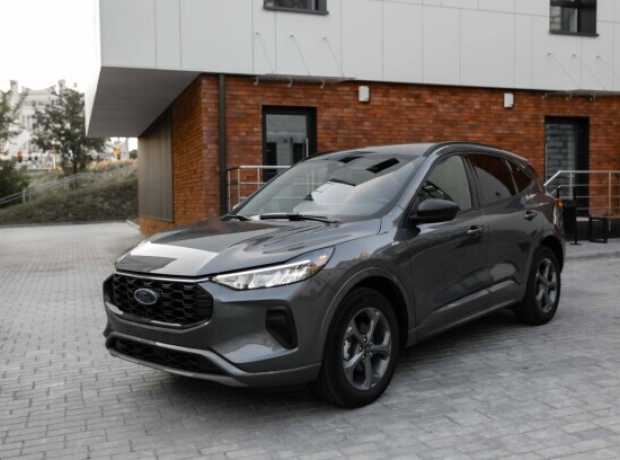 Ford Escape IV  Рестайлинг, 2023, пробег 19000 км