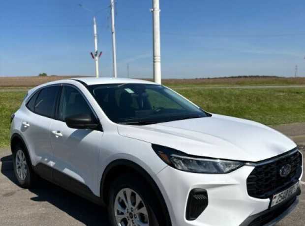 Ford Escape IV  Рестайлинг, 2024, пробег 39000 км
