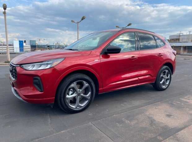 Ford Escape IV  Рестайлинг, 2024, пробег 4000 км
