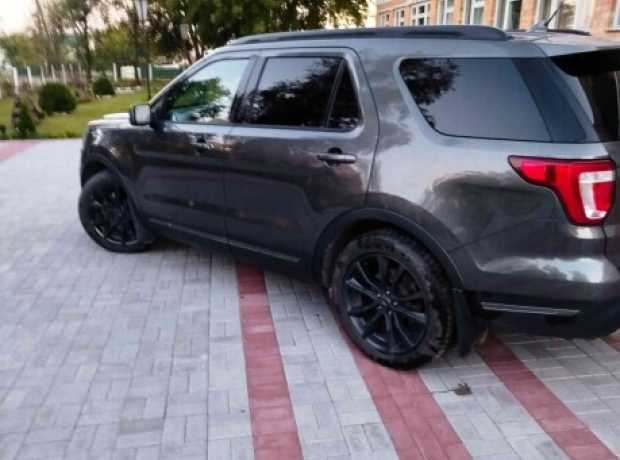 Ford Explorer V  2-й рестайлинг, 2018, пробег 124523 км