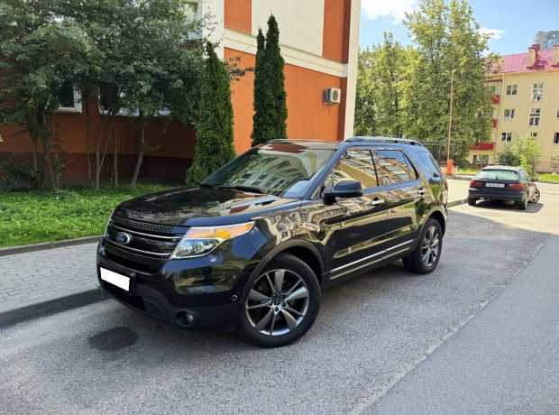 Ford Explorer V