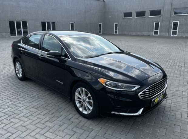 Ford Fusion USA II  2-й рестайлинг, 2018, пробег 140000 км
