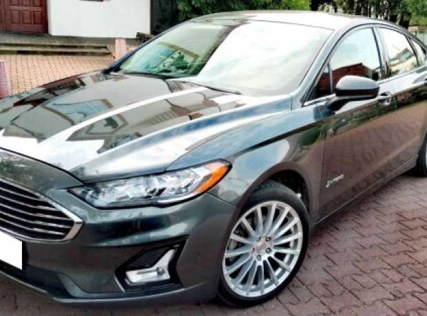Ford Fusion USA II 2-й рестайлинг, 2019, пробег 125529 км Ford Fusion USA II 2-й рестайлинг, 2019, пробег 125529 км