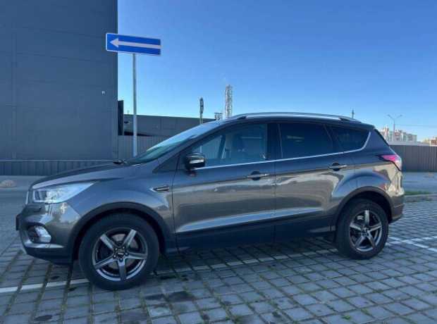 Ford Kuga II  Рестайлинг, 2017, пробег 175000 км