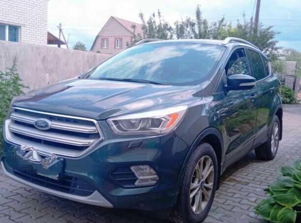 Ford Kuga II  Рестайлинг, 2017, пробег 213000 км