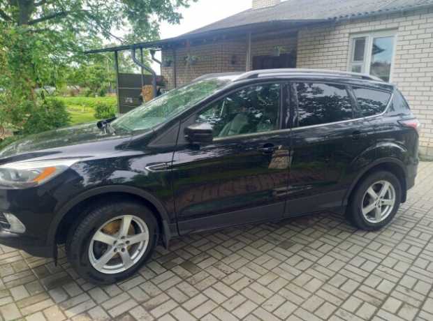 Ford Kuga II  Рестайлинг, 2017, пробег 269000 км