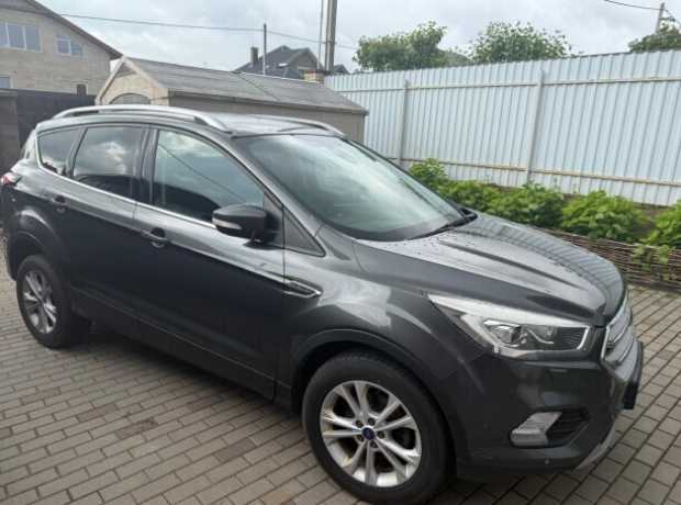 Ford Kuga II  Рестайлинг, 2018, пробег 180000 км