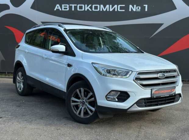 Ford Kuga II  Рестайлинг, 2018, пробег 195000 км
