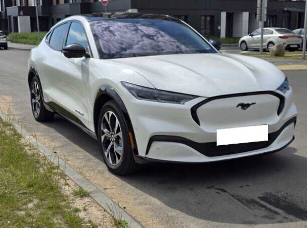 Ford Mustang Mach-E , 2021, пробег 37200 км Ford Mustang Mach-E , 2021, пробег 37200 км