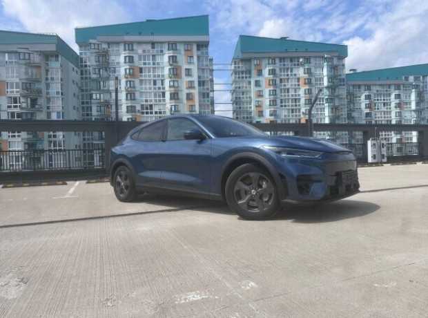 Ford Mustang Mach-E , 2022, пробег 60000 км
