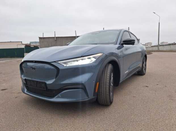 Ford Mustang Mach-E , 2023, пробег 26000 км