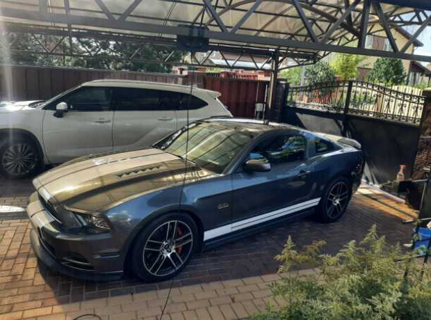 Ford Mustang V  Рестайлинг, 2012, пробег 222222 км