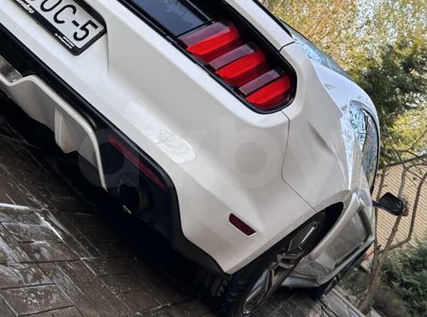 Ford Mustang VI