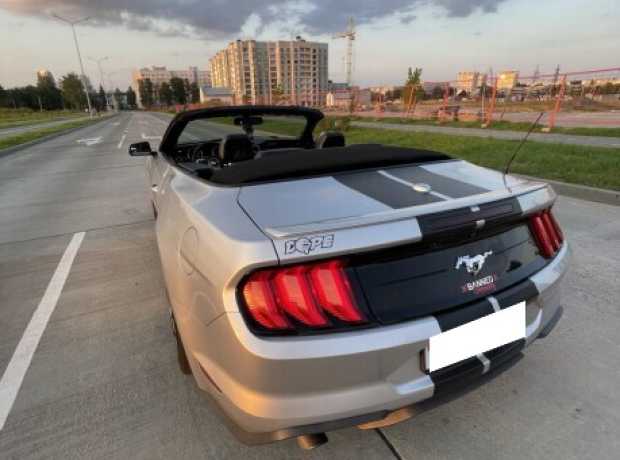 Ford Mustang VI Рестайлинг, 2017, пробег 115000 км Ford Mustang VI Рестайлинг, 2017, пробег 115000 км