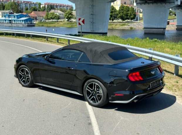 Ford Mustang VI  Рестайлинг, 2021, пробег 122310 км