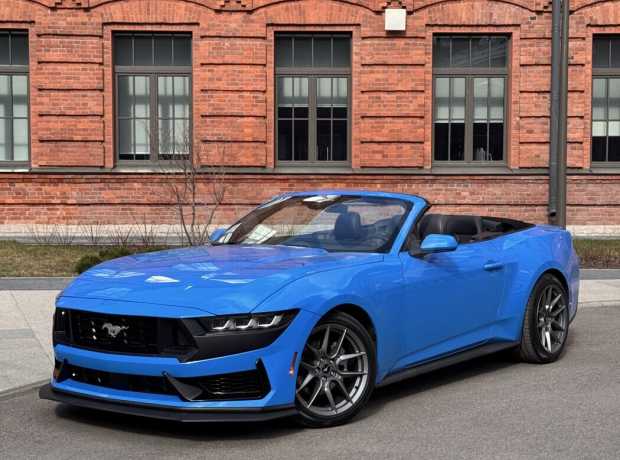 Ford Mustang VII