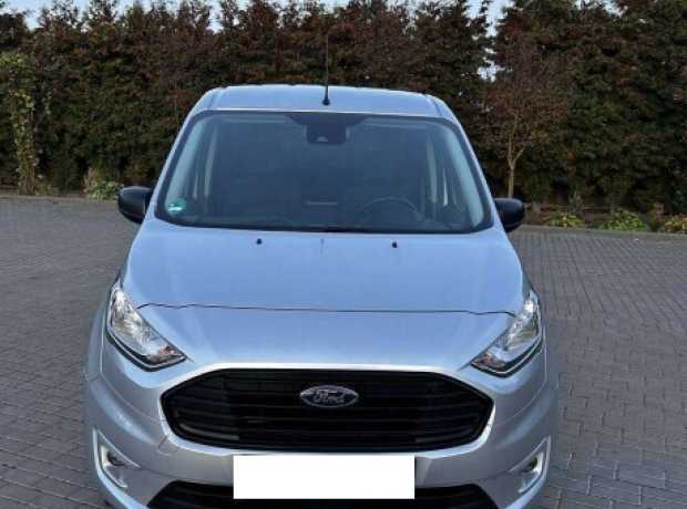 Ford Tourneo Connect II Рестайлинг, 2019, пробег 164000 км Ford Tourneo Connect II Рестайлинг, 2019, пробег 164000 км