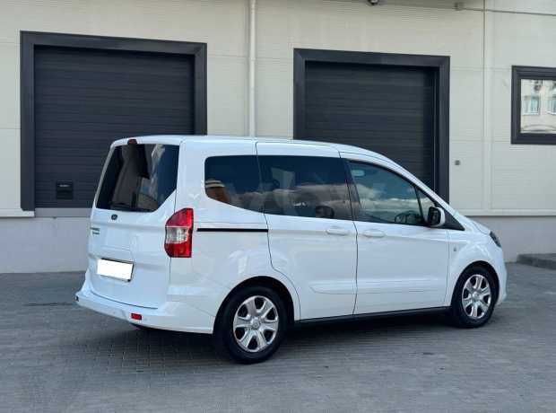 Ford Tourneo Courier I Рестайлинг