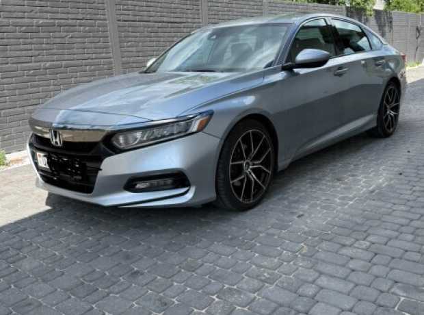 Honda Accord X, 2018, пробег 194000 км