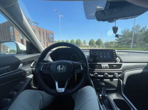 Honda Accord X, 2019, пробег 110000 км