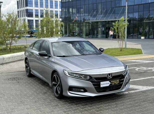 Honda Accord X, 2019, пробег 18678 км