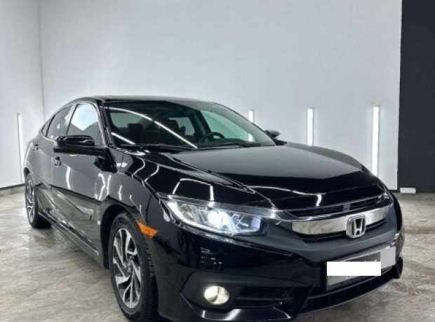 Honda Civic X, 2017, пробег 173500 км