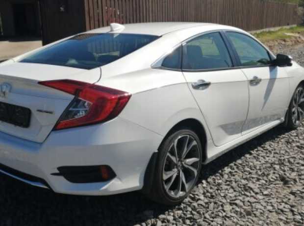 Honda Civic X, 2018, пробег 70300 км