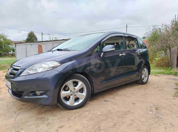 Honda FR-V I