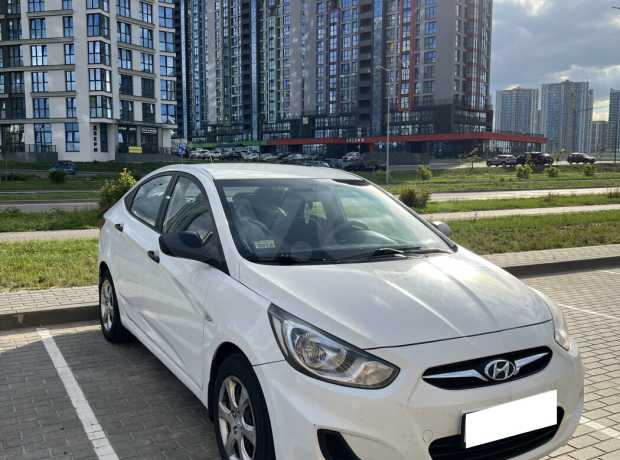 Hyundai Accent RB