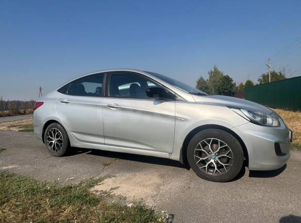 Hyundai Accent RB