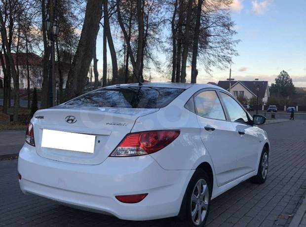 Hyundai Accent RB