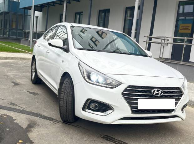 Hyundai Accent V