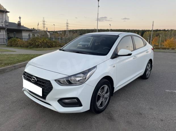 Hyundai Accent V