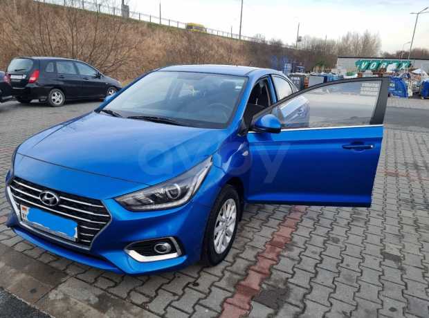 Hyundai Accent V