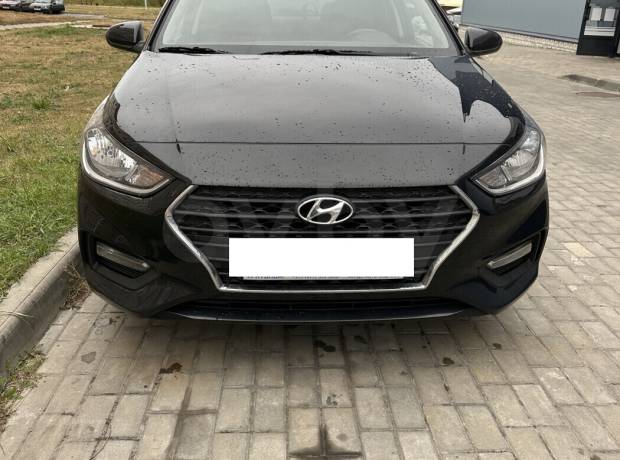 Hyundai Accent V