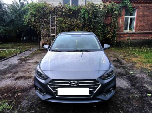 Hyundai Accent V