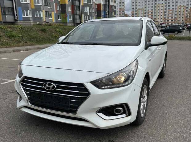 Hyundai Accent V