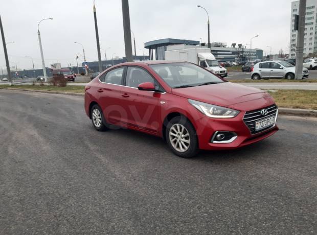 Hyundai Accent V